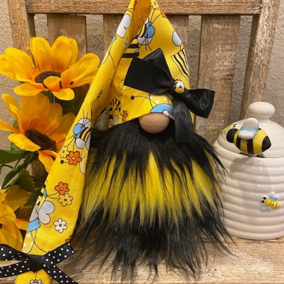 🐝Bee Gnome, Bee Decor, Summer Gnome, Handmade Gnome, Tier Tray Decor - Picture 1 of 5